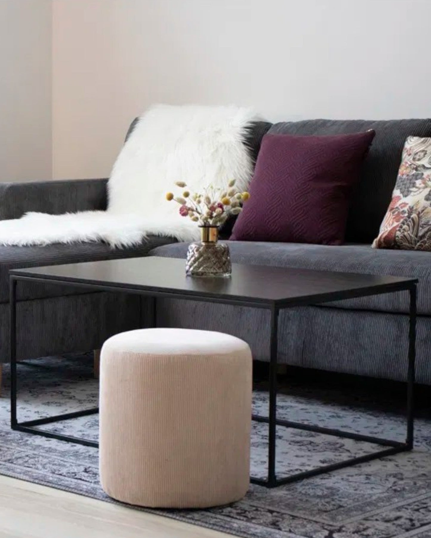 Vita Black Coffee Table with Metal Frame – 60x90x45 cm