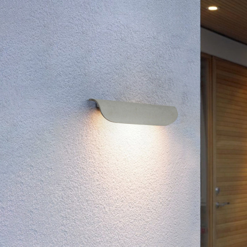 Ray Modern LED Wall Light - Versatile Indoor/Outdoor Fixture in White/Black for Garden and Hallway