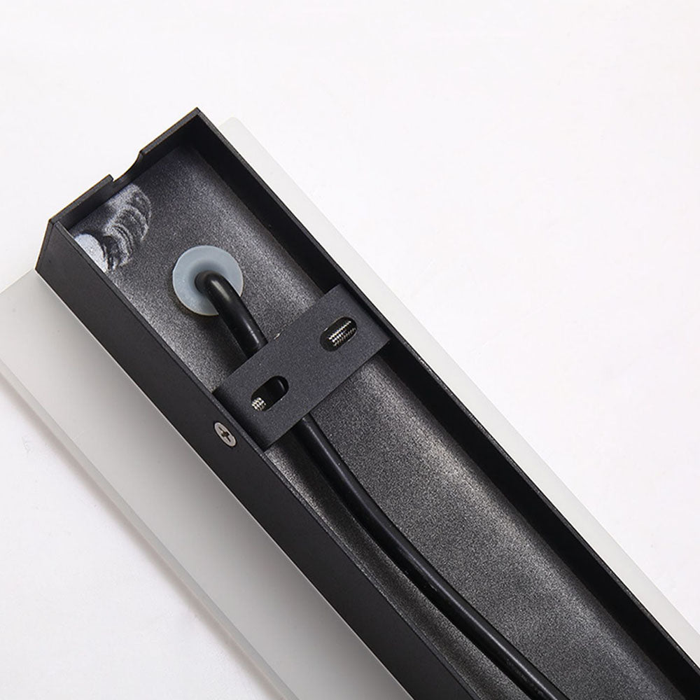Arisha Contemporary Linear Outdoor Wall Light - Metal and Acrylic for Garden and Hall