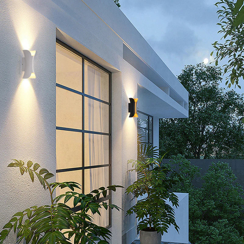 Ray Design Curved LED Outdoor Wall Light - Gold, Black, White Metal for Garden and Hall