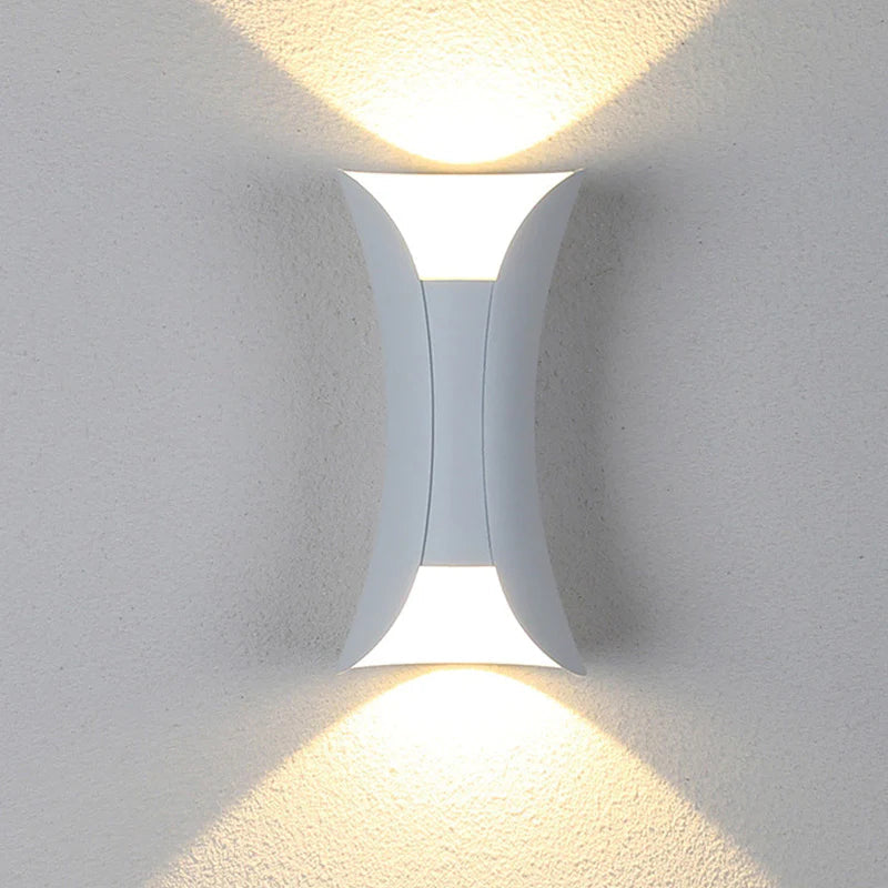 Ray Design Curved LED Outdoor Wall Light - Gold, Black, White Metal for Garden and Hall