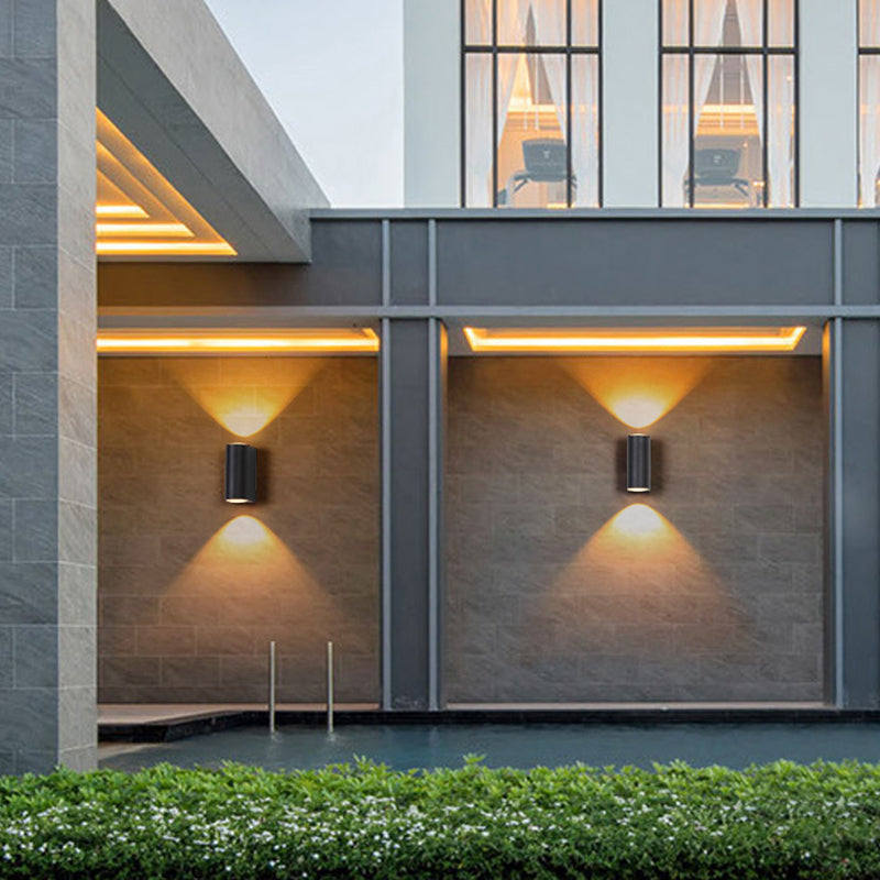 Ray Contemporary Rectangular LED Outdoor Wall Light - Metal and Glass for Corridors and Gardens