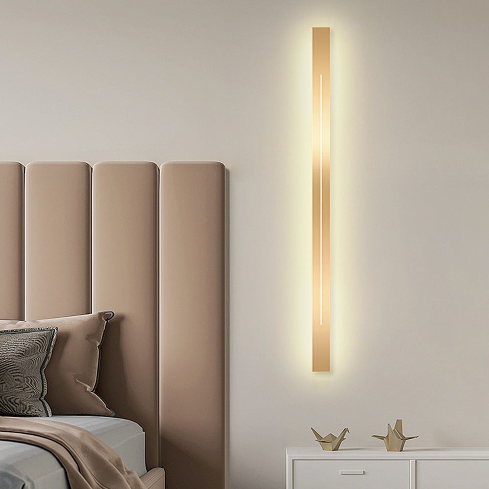 Arisha Contemporary LED Wall Light - Metal and Acrylic for Living Room and Bedroom