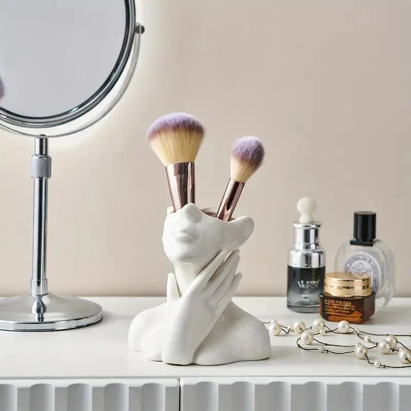 Elegant Ceramic Vases for Artistic Decor
