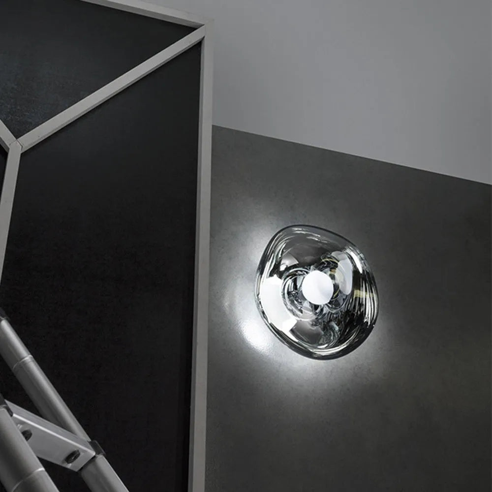 Valentina Contemporary Amber Wall Lamp - Elegant Artistic Lighting