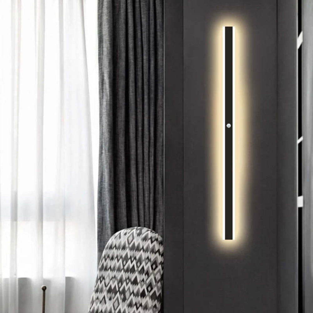 Arisha Contemporary Linear Outdoor Wall Light - Metal and Acrylic for Garden and Hall