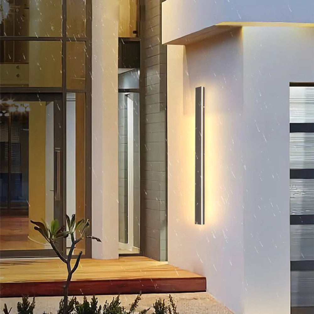 Ray Contemporary Linear Outdoor Wall Light - Metal and Acrylic for Garden and Hall