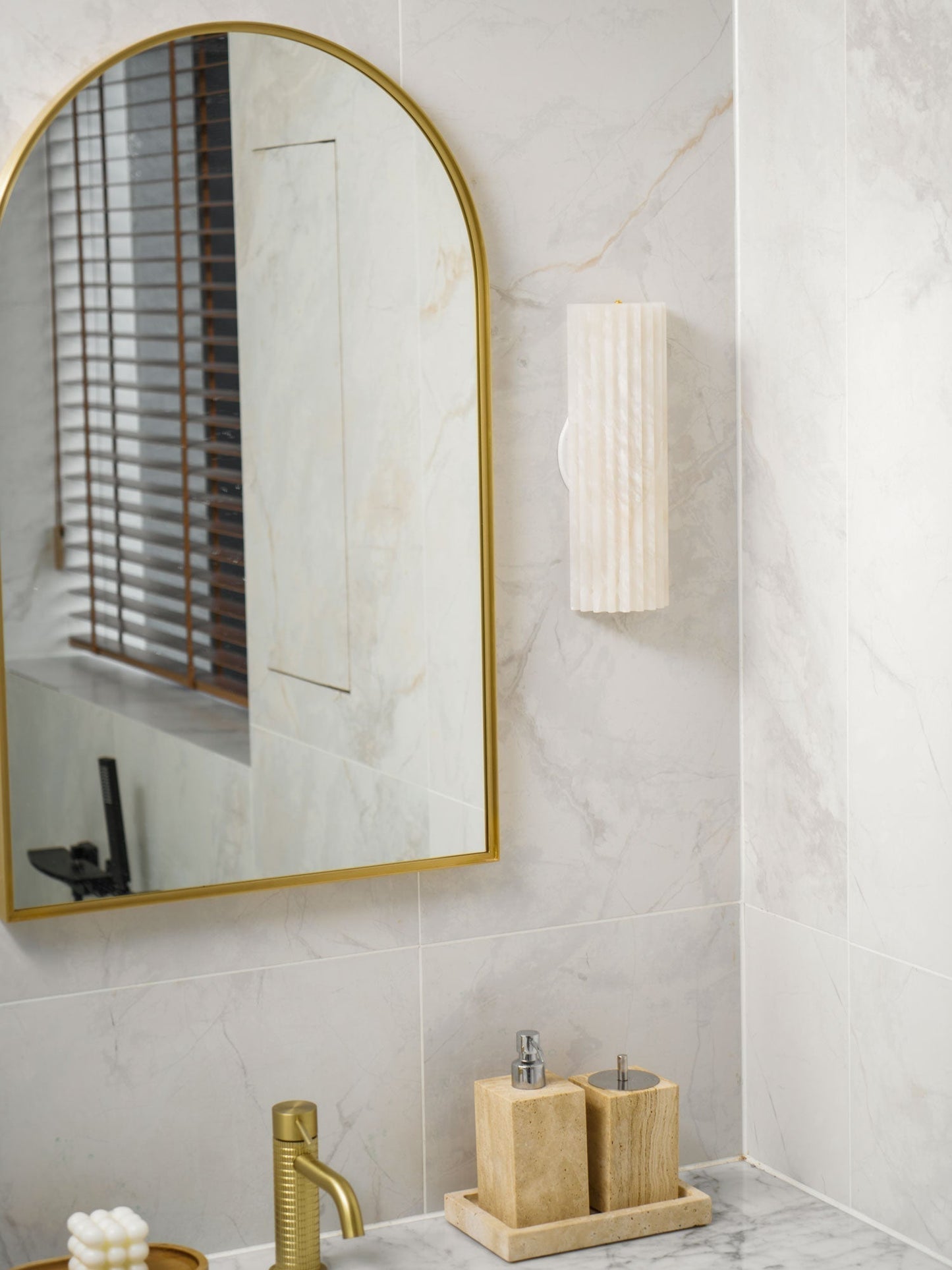 Orcarion Alabaster Wall Sconce