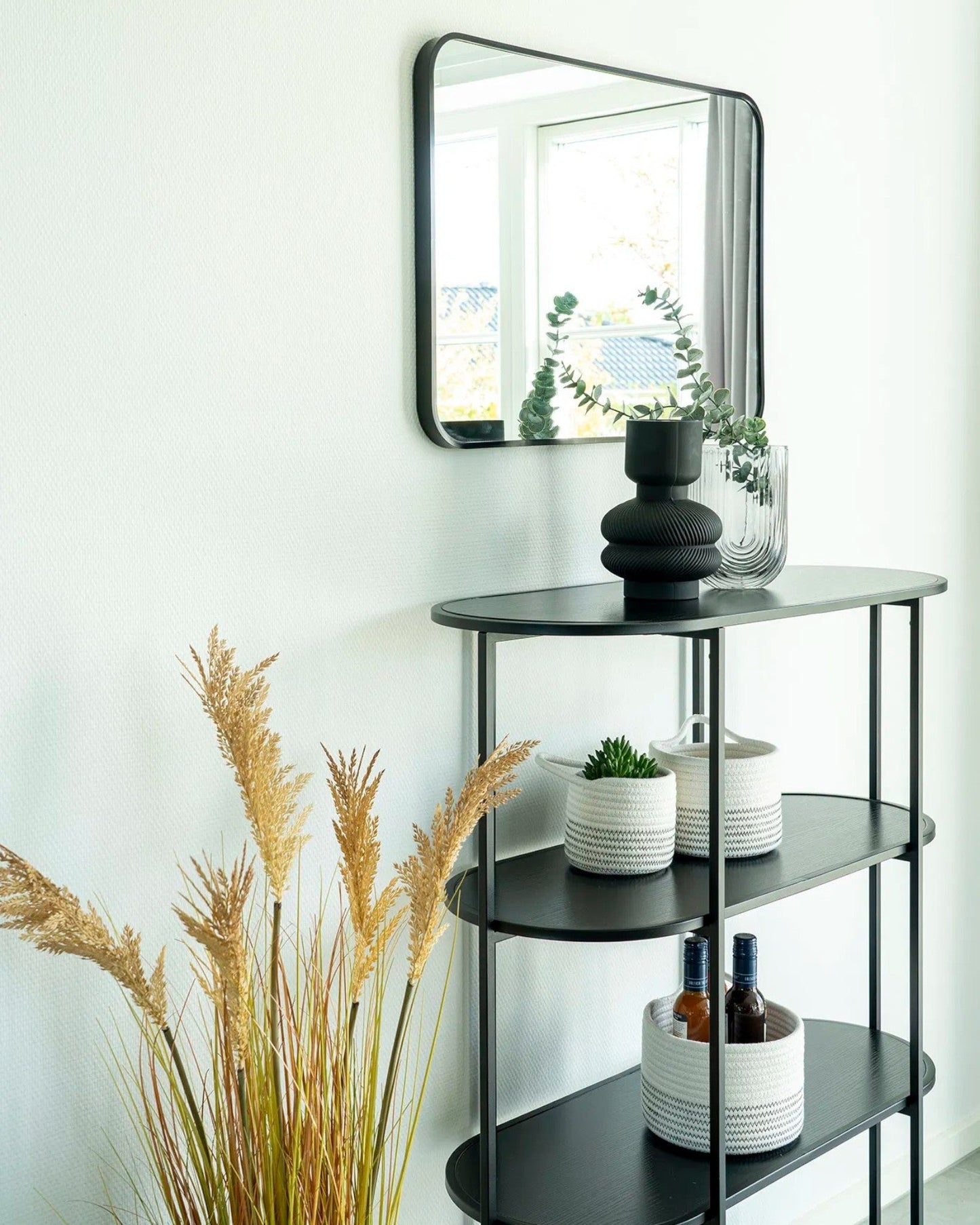 Vita Regal Oval Shelf Unit – 4 Shelves, Black Metal Frame, 85x36x111 cm