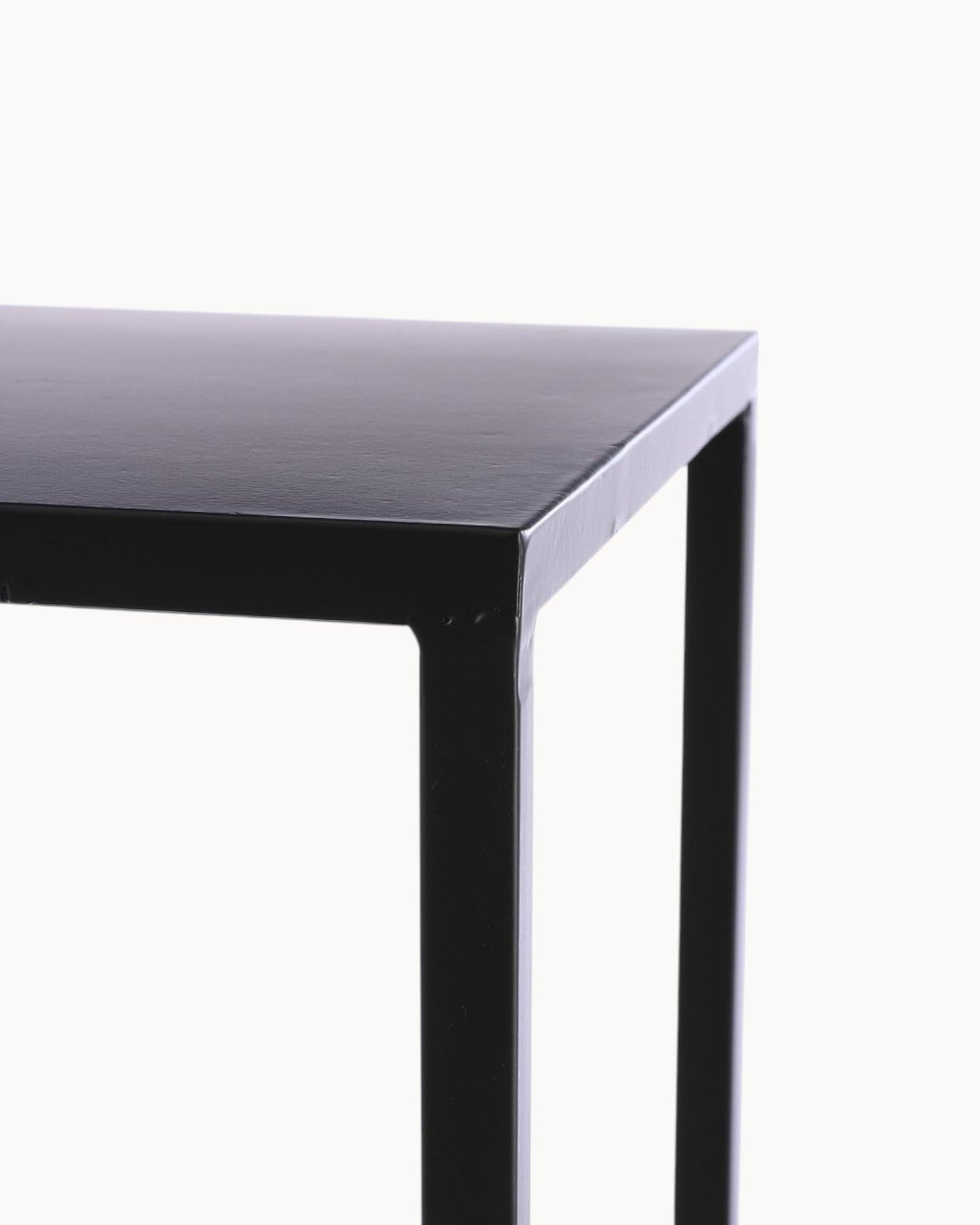 Mica Decorations Goa Set of 2 Side Tables – Black Metal – Dimensions: 30x30x42 cm