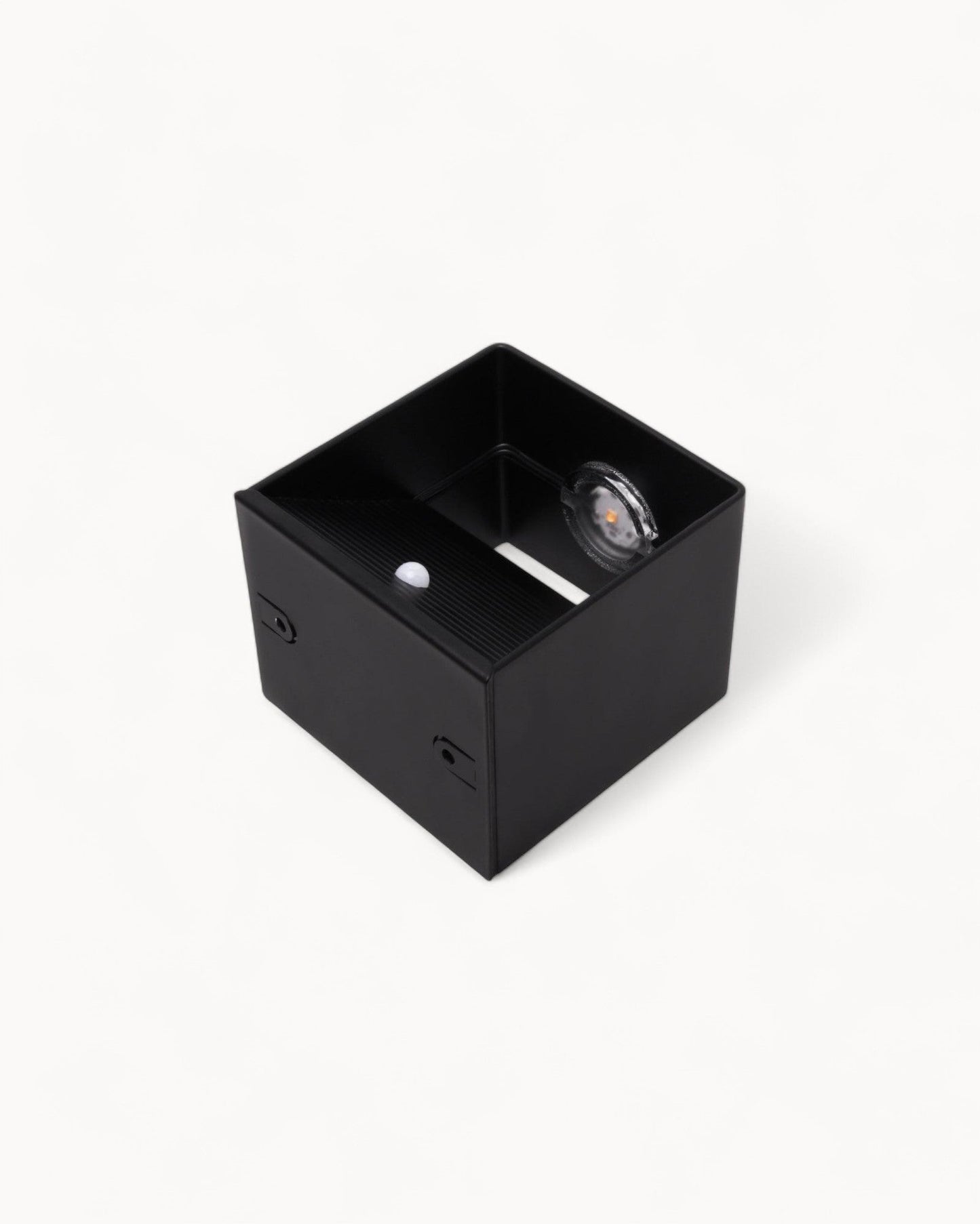 Versatile LED Wall Light with Motion Sensor – Rechargeable via USB-C