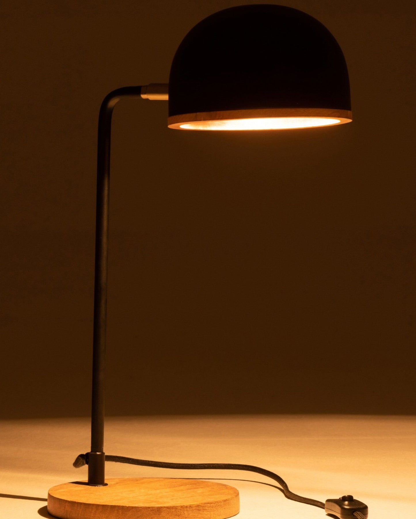 J-Line Evy Table Lamp – Black and Natural – Iron and Wood – E14 Socket