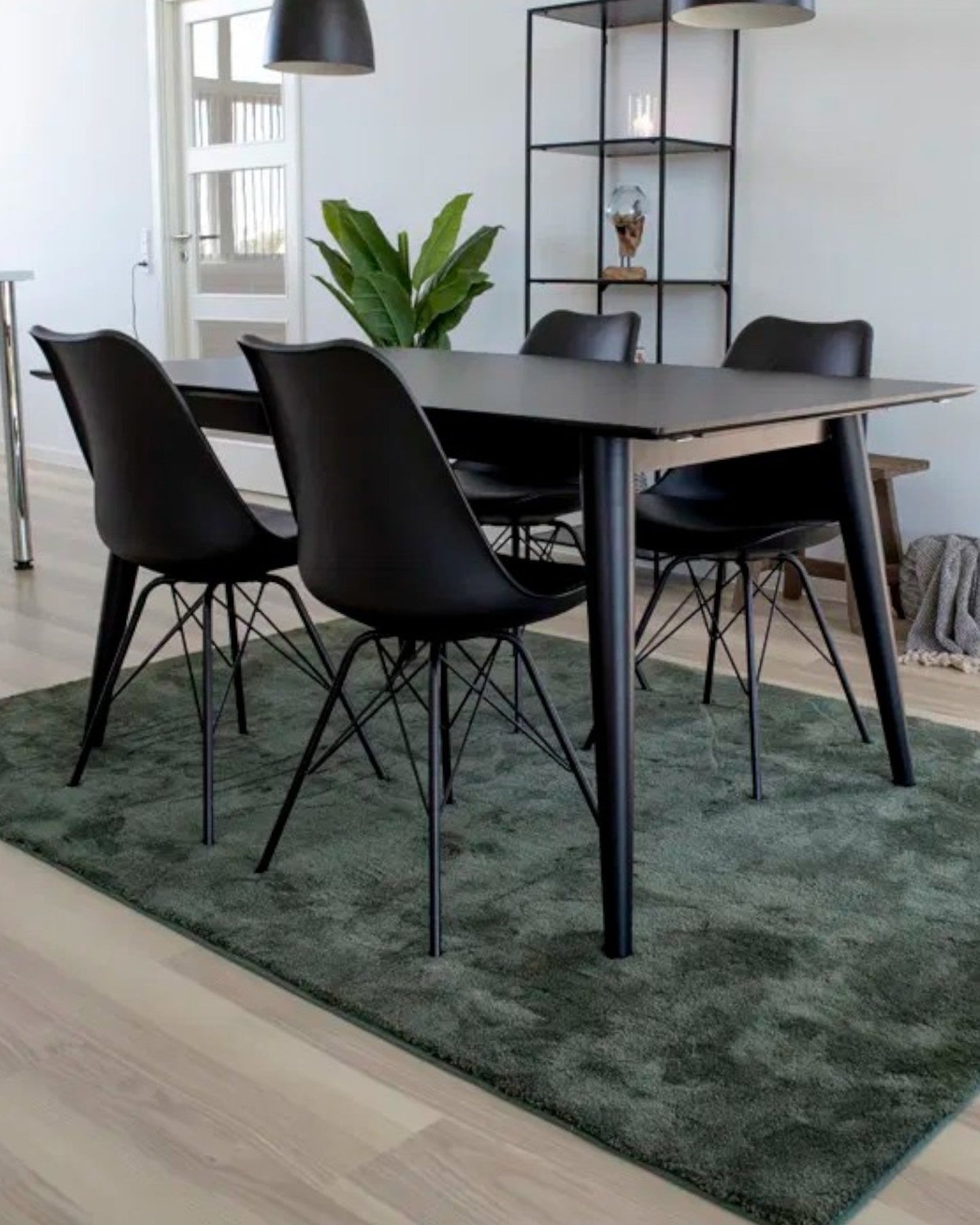 Modern Oslo Dining Chair – Black PU Leather with Metal Legs, 84cm