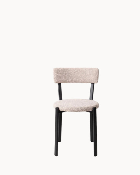 Obu Comfort Dining Chair – Bouclé Upholstery with Metal Frame, Dimensions: 81 x 47 x 52 cm