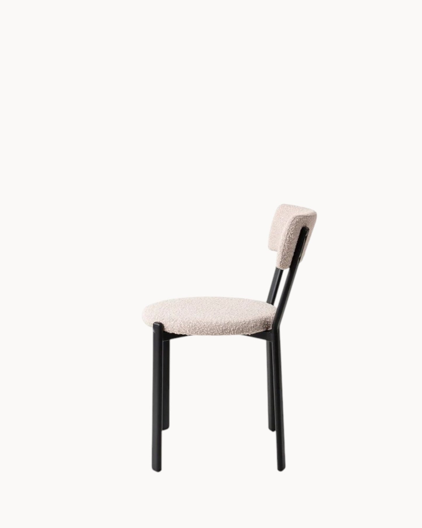 Obu Comfort Dining Chair – Bouclé Upholstery with Metal Frame, Dimensions: 81 x 47 x 52 cm