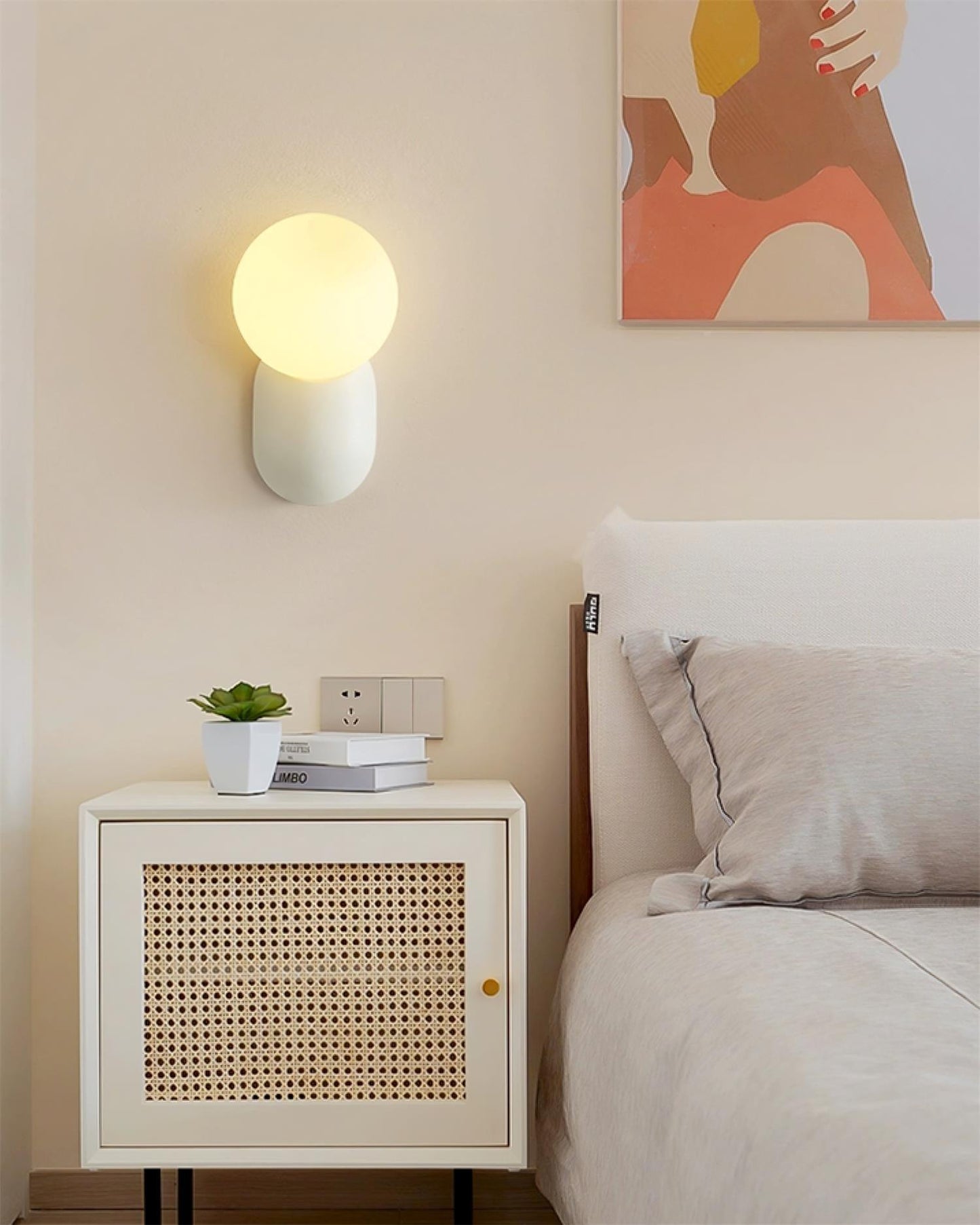 Lunara Minimalist Globe Wall Lamp