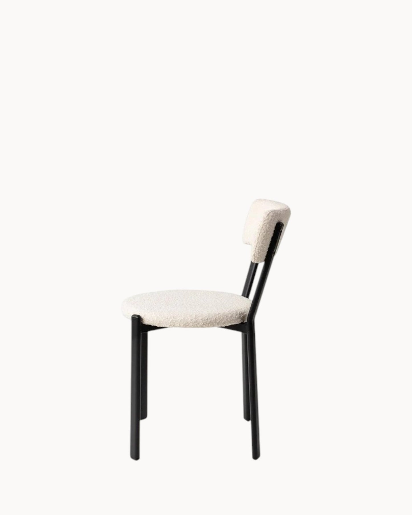Obu Comfort Dining Chair – Bouclé Upholstery with Metal Frame, Dimensions: 81 x 47 x 52 cm
