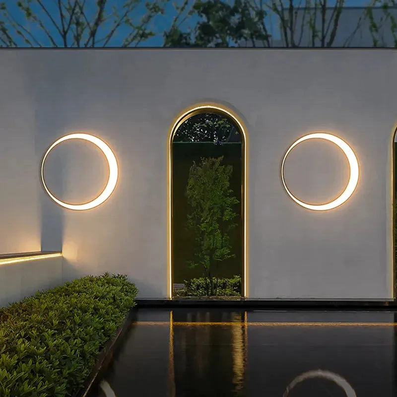 Ray Modern Waterproof Wall Light - Black and White for Garden and Outdoor Use