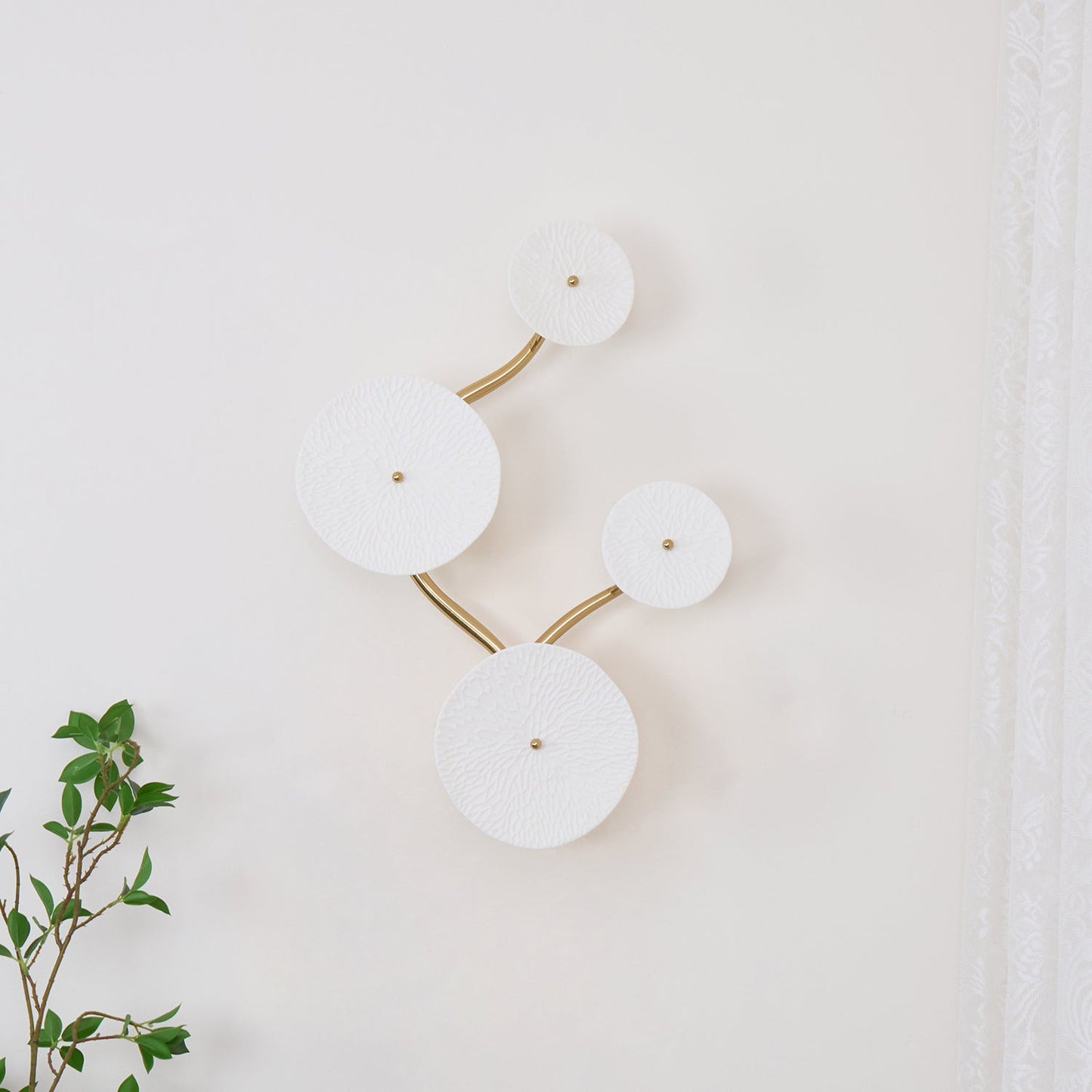 Lotus Leaf Wall Light by Kaivo