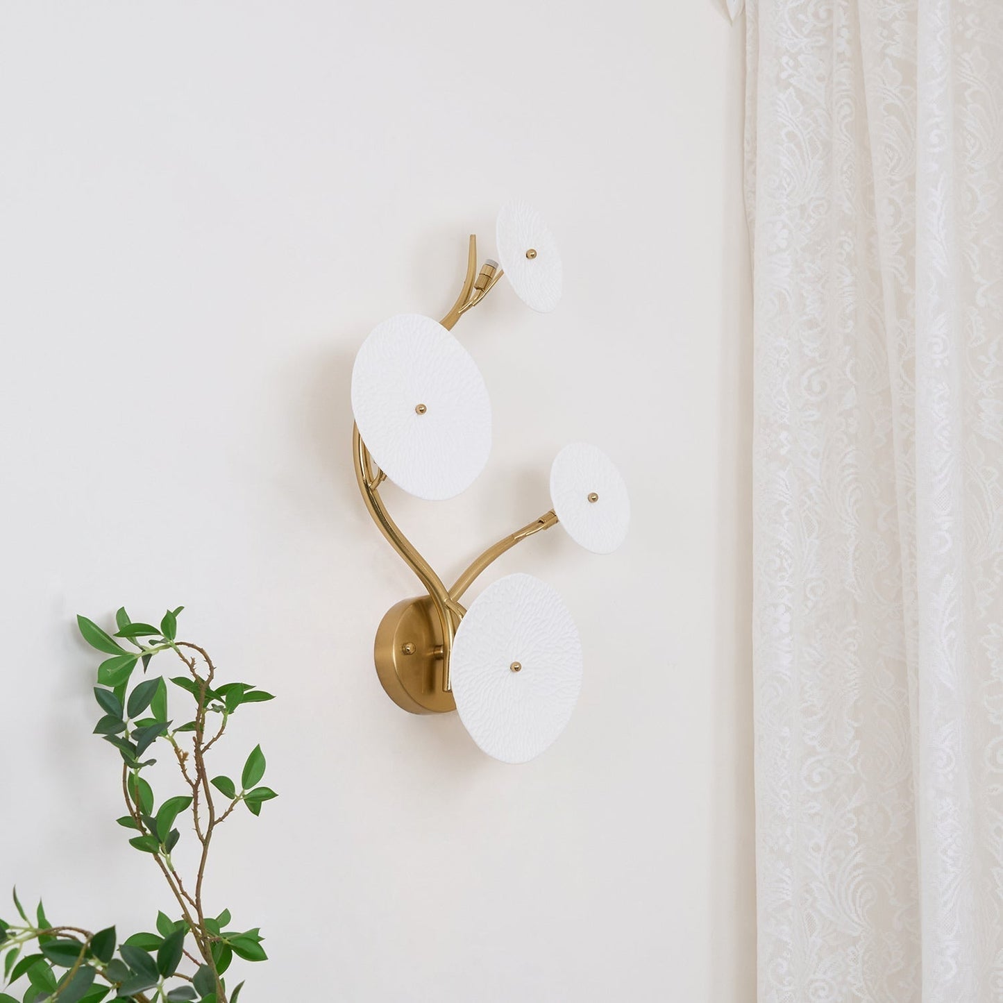 Lotus Leaf Wall Light by Kaivo