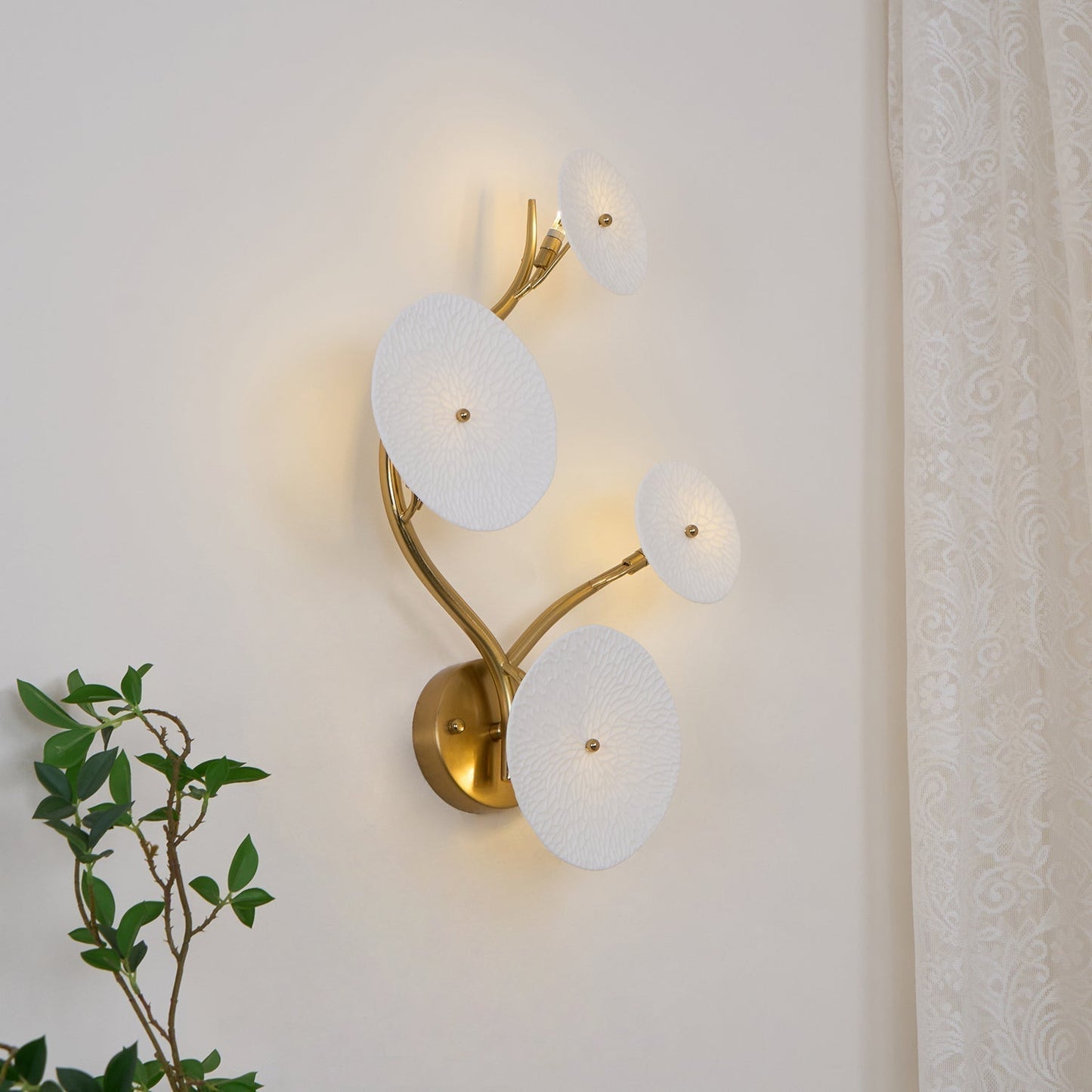 Lotus Leaf Wall Light by Kaivo