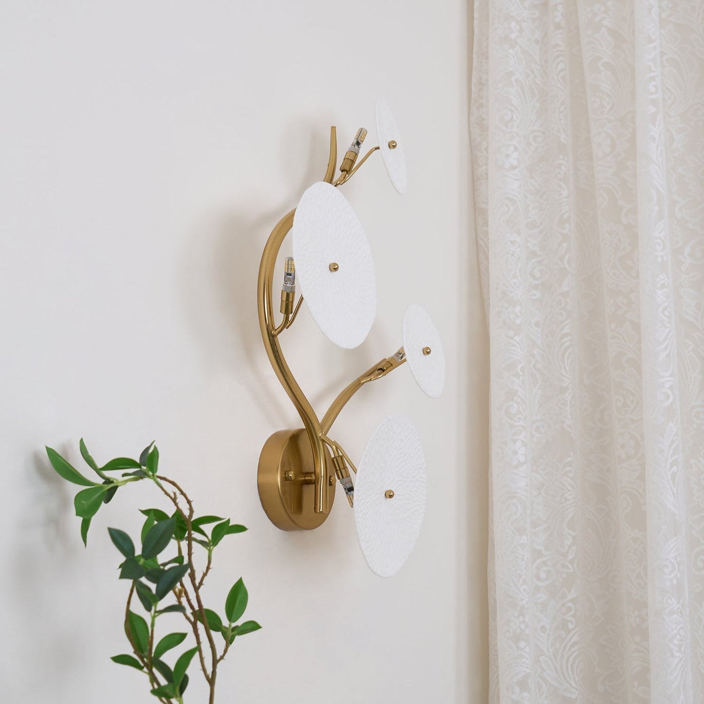 Lotus Leaf Wall Light by Kaivo