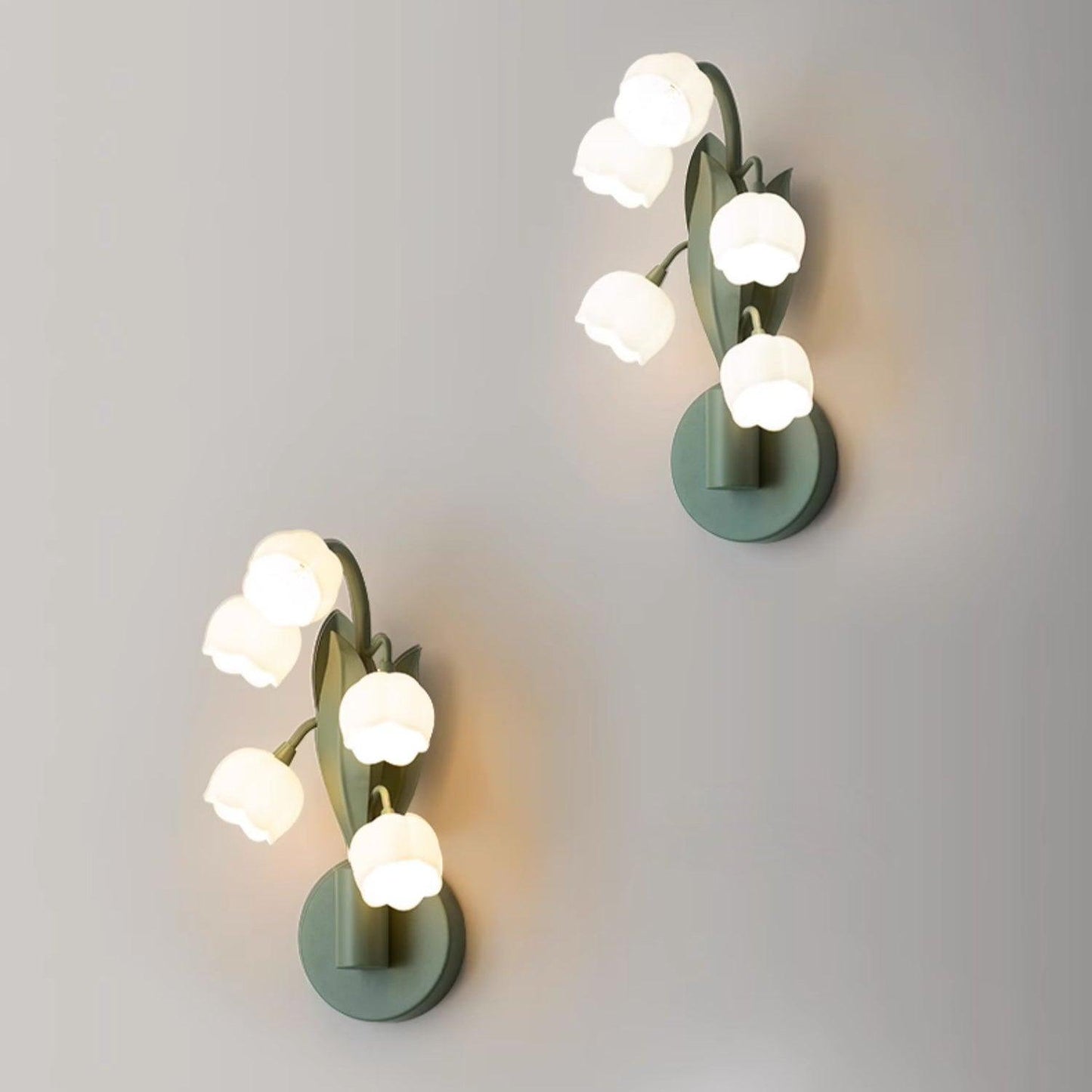 Aelis Indoor Natural Orchid Wall Lamp