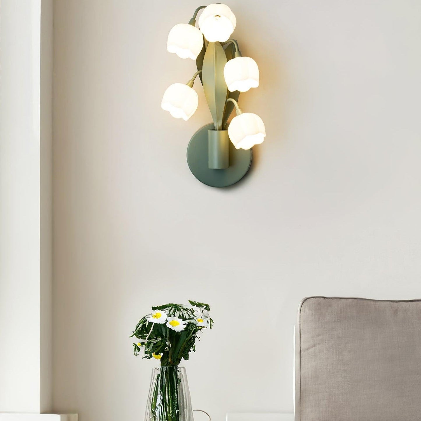 Aelis Indoor Natural Orchid Wall Lamp