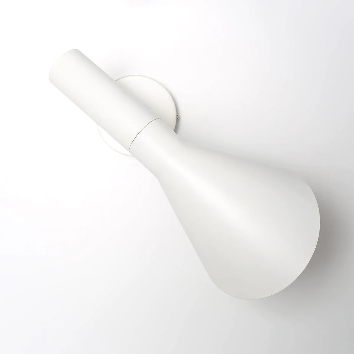 Alessio LED Indoor Wall Lamp in Black and White