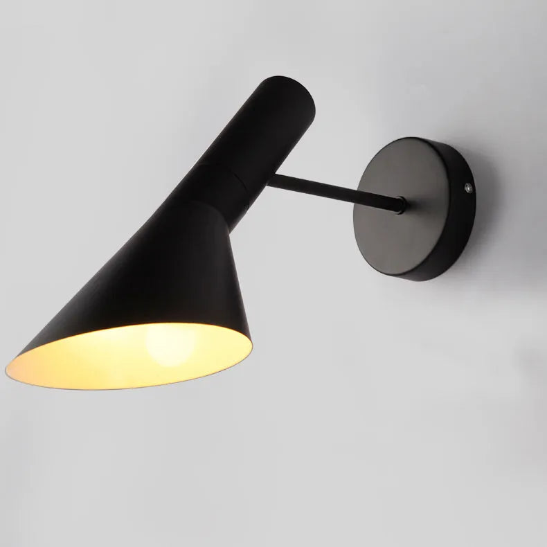 Alessio LED Indoor Wall Lamp in Black and White