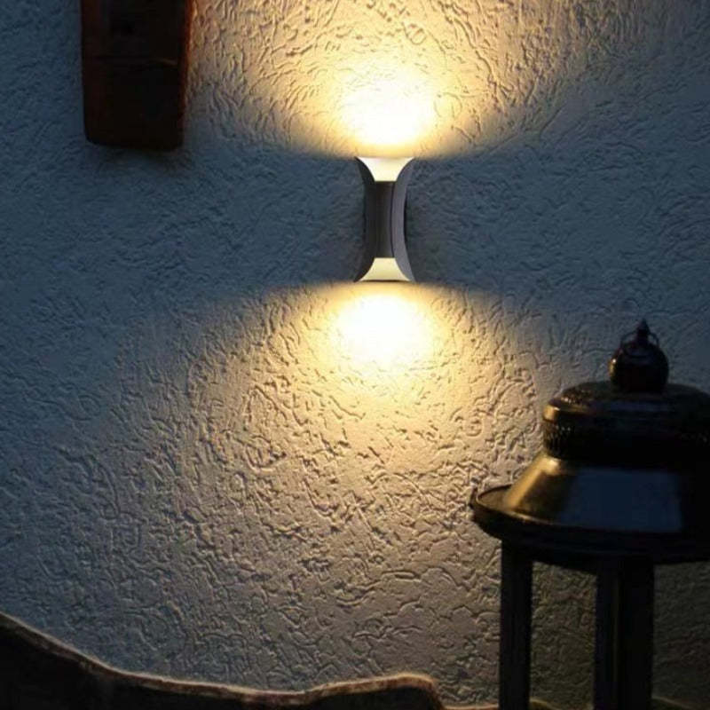 Ray Design Curved LED Outdoor Wall Light - Gold, Black, White Metal for Garden and Hall