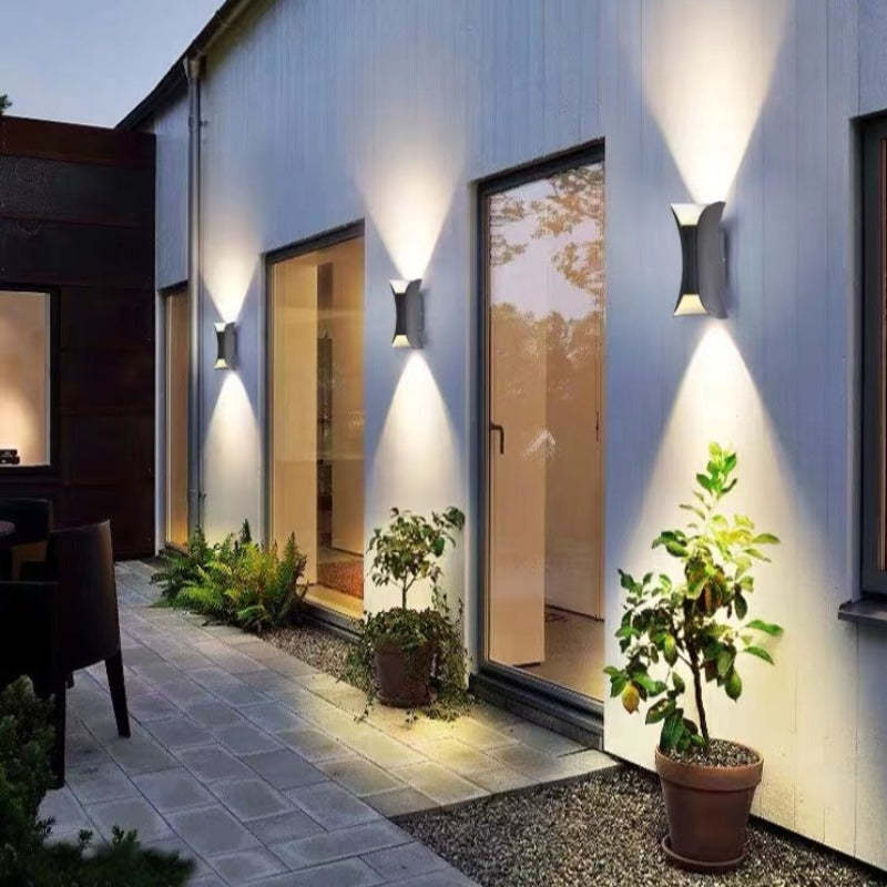 Ray Design Curved LED Outdoor Wall Light - Gold, Black, White Metal for Garden and Hall