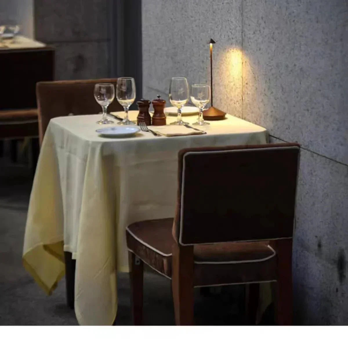 Isolde Marauder Design Table Lamp